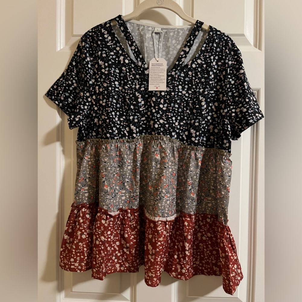 NWT Made with ❤️ floral babydoll top. Size L